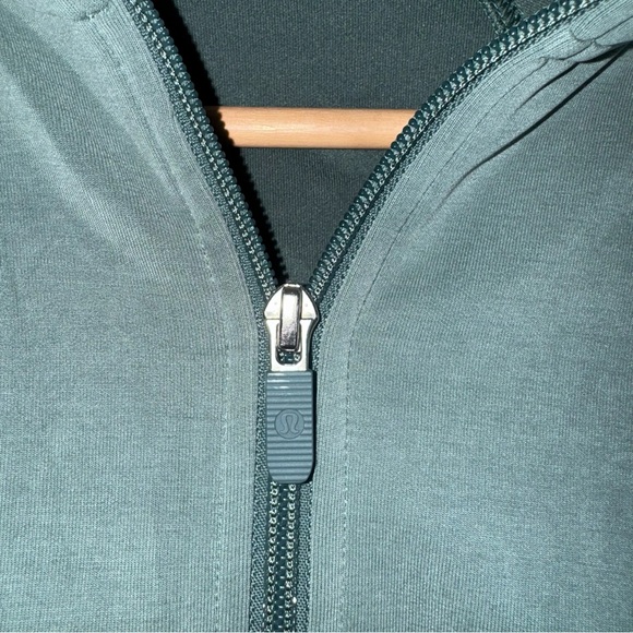 Lululemon Brushed Softstreme Green Zip-Up Jacket 2 Smoked Spruce - Picture 3 of 7